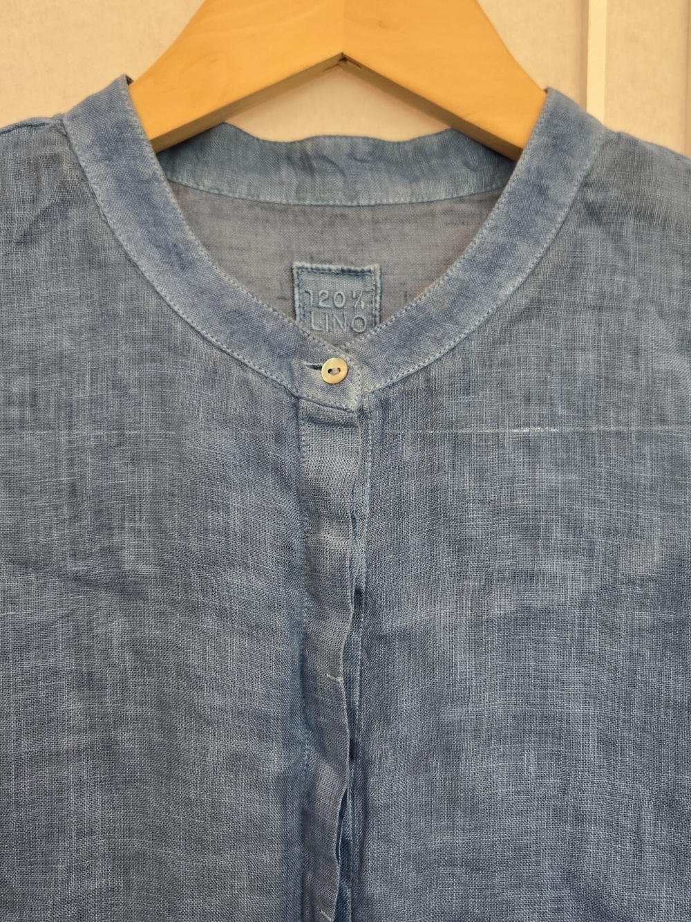 120% Lino Relaxed Indigo Button-Front Linen Shirt - Picture 3 of 10